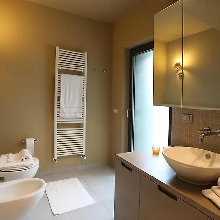 Lägenhet Sleeps 5 Pool *